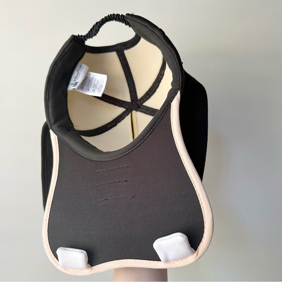 Disney Mickey Mouse Goofy Baseball Hat - Picture 7 of 8